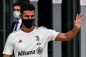 Ronaldo không muốn ở lại Juventus