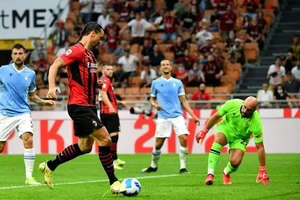 Ibrahimovic ghi bàn giúp Milan đánh bại Lazio