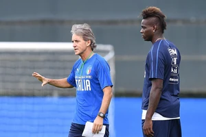 Ông thầy Roberto Mancini vẫn muốn sử dụng sức mạnh của Balotelli