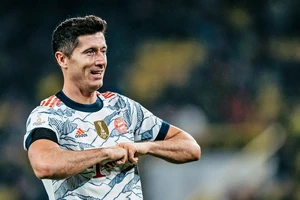 Robert Lewandowski vẫn ghi bàn liên tục ở Bayern