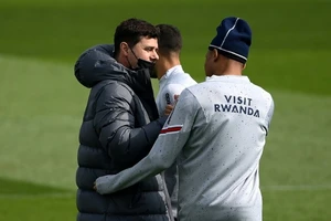 Pochettino và Kylian Mbappe 