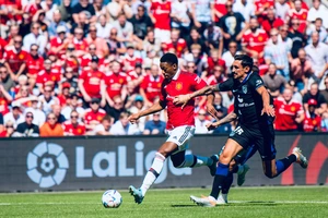 Antony Martial bỏ qua những cơ hội tốt