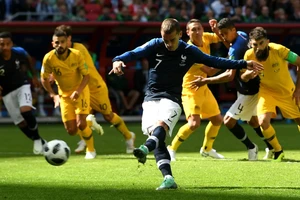 Griezmann sút phạt đền, giúp[ Pháp thắng Australia 2-1 ở World Cup 2018 2018