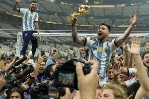 Messi và tuyển Argentina trong ngày hội mừng chiến thắng