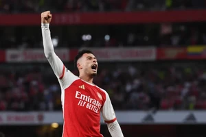 Gabriel Martinelli ghi dấu ấn lịch sử cho Arsenal