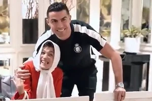 Ronaldo bị kết tội ngoại tình ở Iran
