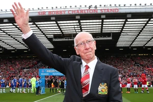 Sir Bobby Charlton vĩ đại của Manchester United 