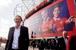 Sir Jim Ratcliffe đã mua lại cổ phần Man United