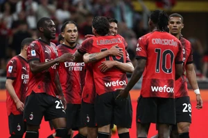 Các cầu thủ Milan tìm lại chiến thắng trong Ngày của Mẹ