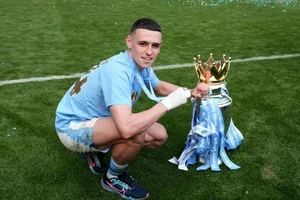 Phil Foden sẽ được tăng lương gấp đôi