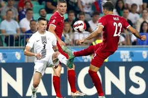 Trận Slovenia hòa Serbia 2-2 ở Nations League