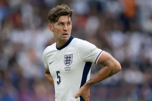 John Stones đã sẵn sàng cho trận Thụy Sĩ