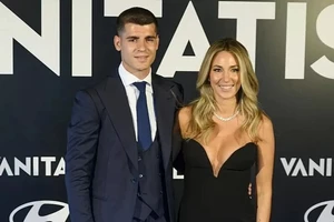 Alvaro Morata và cô vợ Alice Campello