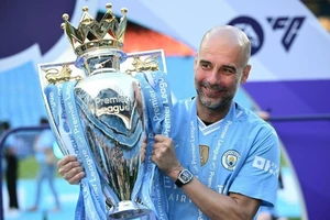 Pep Guardiola còn hợp đồng với Man City đến năm 2025 