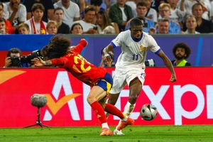 Ousmane Dembele chơi quá cá nhân ở EURO 2024