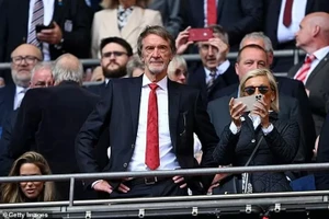 Sir Jim Ratcliffe phản ứng với những trậ thua của Man United