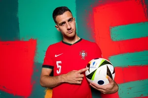 Diogo Dalot háo hức chào đón người đồng hương Ruben Amorim