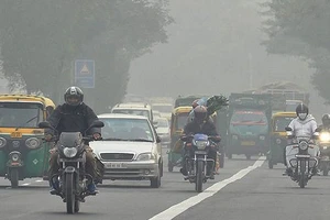 New Delhi chìm trong khói mù (Ảnh : PTI)