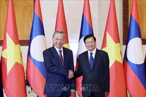 Chủ tịch nước Tô Lâm và Tổng Bí thư, Chủ tịch nước Lào Thongloun Sisoulith. Ảnh: TTXVN