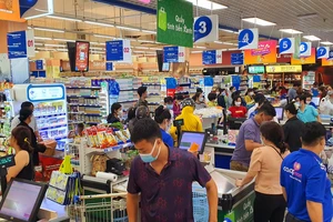 Cuối tuần “săn” hàng giảm giá với hệ thống siêu thị Co.opmart, Co.opXtra