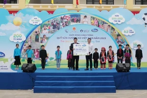 Khởi động Quỹ sữa Vươn cao Việt Nam năm 2023