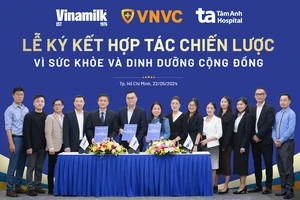 Lãnh đạo Vinamilk, Hệ thống trung tâm tiêm chủng VNVC và Bệnh viện Đa khoa Tâm Anh ký hợp tác chiến lược