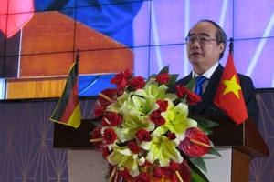 Bí thư Thành ủy TPHCM Nguyễn Thiện Nhân phát biểu tại lễ kỷ niệm