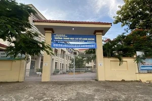 Trường THCS Long Khánh, nơi xảy ra vụ việc