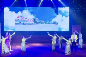Tây Ninh: Khai mạc hội diễn Tiếng hát miền Đông 