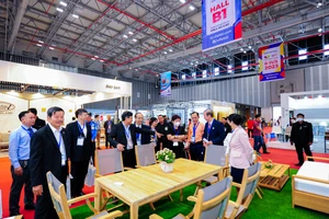 Hội chợ quốc tế đồ gỗ và mỹ nghệ xuất khẩu Việt Nam năm 2023: Lần đầu tiên triển khai thêm hội chợ trực tuyến 