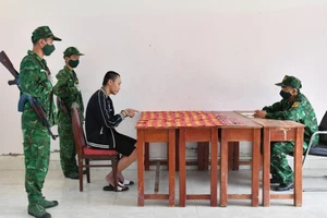 Tây Ninh: Bắt đối tượng vận chuyển hơn 2kg ma túy vào Việt Nam