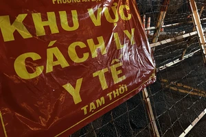 Phát hiện 10 ca nghi mắc Covid-19, quận Tân Phú tạm thời phong tỏa chung cư 8X Đầm Sen