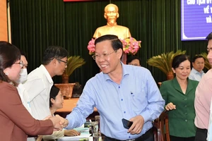Chủ tịch UBND TPHCM Phan Văn Mãi làm việc, giải quyết nhiều kiến nghị của quận Bình Tân