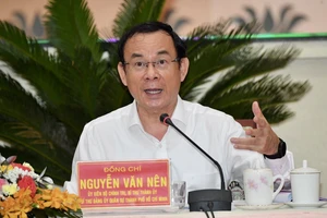 Bí thư Thành ủy TPHCM Nguyễn Văn Nên: Quan tâm chăm lo, hỗ trợ công nhân mất việc