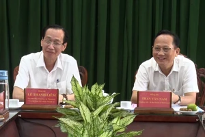 Trưởng Ban Nội chính Thành ủy TPHCM kiểm tra công tác phòng chống tham nhũng tại huyện Bình Chánh