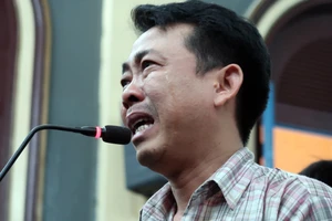 Xét xử phúc thẩm vụ VN Pharma: Bị cáo Nguyễn Minh Hùng bật khóc khi nói lời cuối cùng