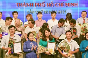 Tại giải báo chí TPHCM lần thứ 35, Báo Sài Gòn Giải Phóng nhận 7 giải báo chí, trong đó có 1 giải nhất, 1 giải nhì, 3 giải ba, 2 giải khuyến khích
