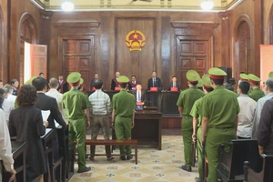 Phiên tòa xét xử bị cáo Nguyễn Khanh và đồng phạm sáng nay 21-9