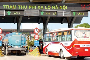 TPHCM tạm ngưng thu phí qua xa lộ Hà Nội từ đầu năm 2018