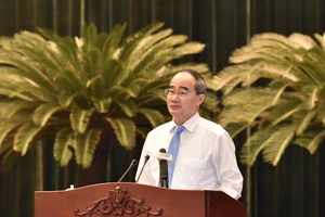 Đồng chí Nguyễn Thiện Nhân, Bí thư Thành ủy TPHCM phát biểu tại hội nghị. Ảnh: VIỆT DŨNG