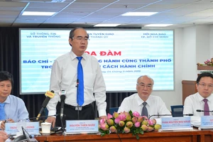 Bí thư Thành ủy TPHCM Nguyễn Thiện Nhân kêu gọi báo chí giám sát kết quả cải cách hành chính
