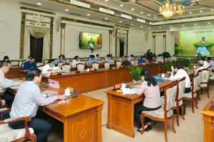 Thủ tướng Nguyễn Xuân Phúc: TPHCM cần đón nhận cơ hội vàng về đầu tư