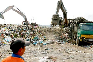 Trong 660 bãi chôn chất thải trên cả nước: Chỉ 31% hợp vệ sinh