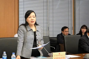 Bộ trưởng Bộ Y tế Nguyễn Thị Kim Tiến phát biểu tại phiên họp 