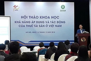 Viện trưởng Viện Nghiên cứu kinh tế và chính sách, TS Nguyễn Đức Thành, phát biểu khai mạc hội thảo 