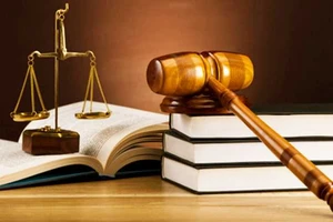 Các vụ án hành chính thường phức tạp, quá trình thực hiện một số quy định của Luật Tố tụng hành chính cũng gặp phải những vướng mắc 