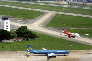 Hai đường băng của cảng hàng không Tân Sơn Nhất hiện nay (ảnh minh hoạ)