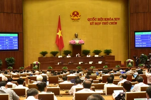 Quốc hội biểu quyết thông qua Nghị quyết về thí điểm một số cơ chế, chính sách tài chính - ngân sách đặc thù đối với thành phố Hà Nội