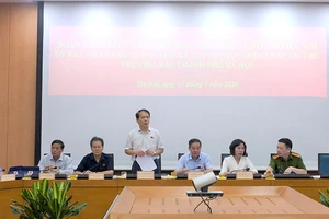 Chủ nhiệm Ủy ban Pháp luật Hoàng Thanh Tùng phát biểu tại buổi làm việc