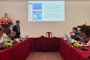 ThS. Nguyễn Anh Dương, Trưởng Ban Nghiên cứu tổng hợp (CIEM) trình bày kết quả nghiên cứu tại hội thảo 